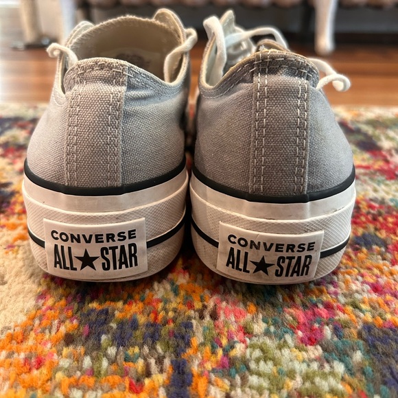 Converse Low Top PLATFORM Canvas Sneakers - Light Gray & White - size 7 - Picture 6 of 7
